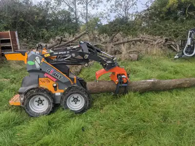 light weight grab with heal  (2)